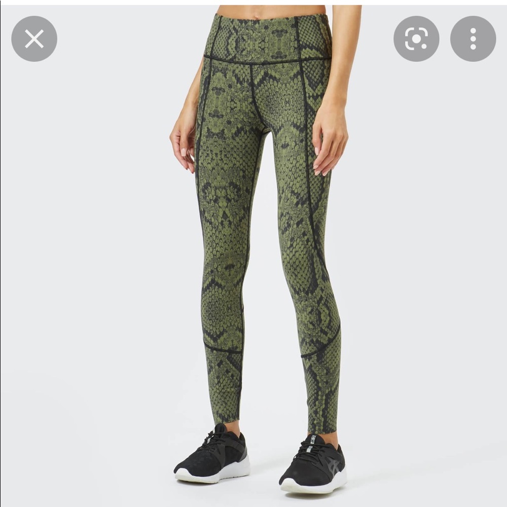 Varley Bedford tights in green snakeskin